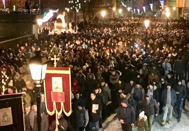 Подршка верницима у Црној Гори у Европском парламенту: Мила назвали “последњим комунистичким диктатором Европе” 